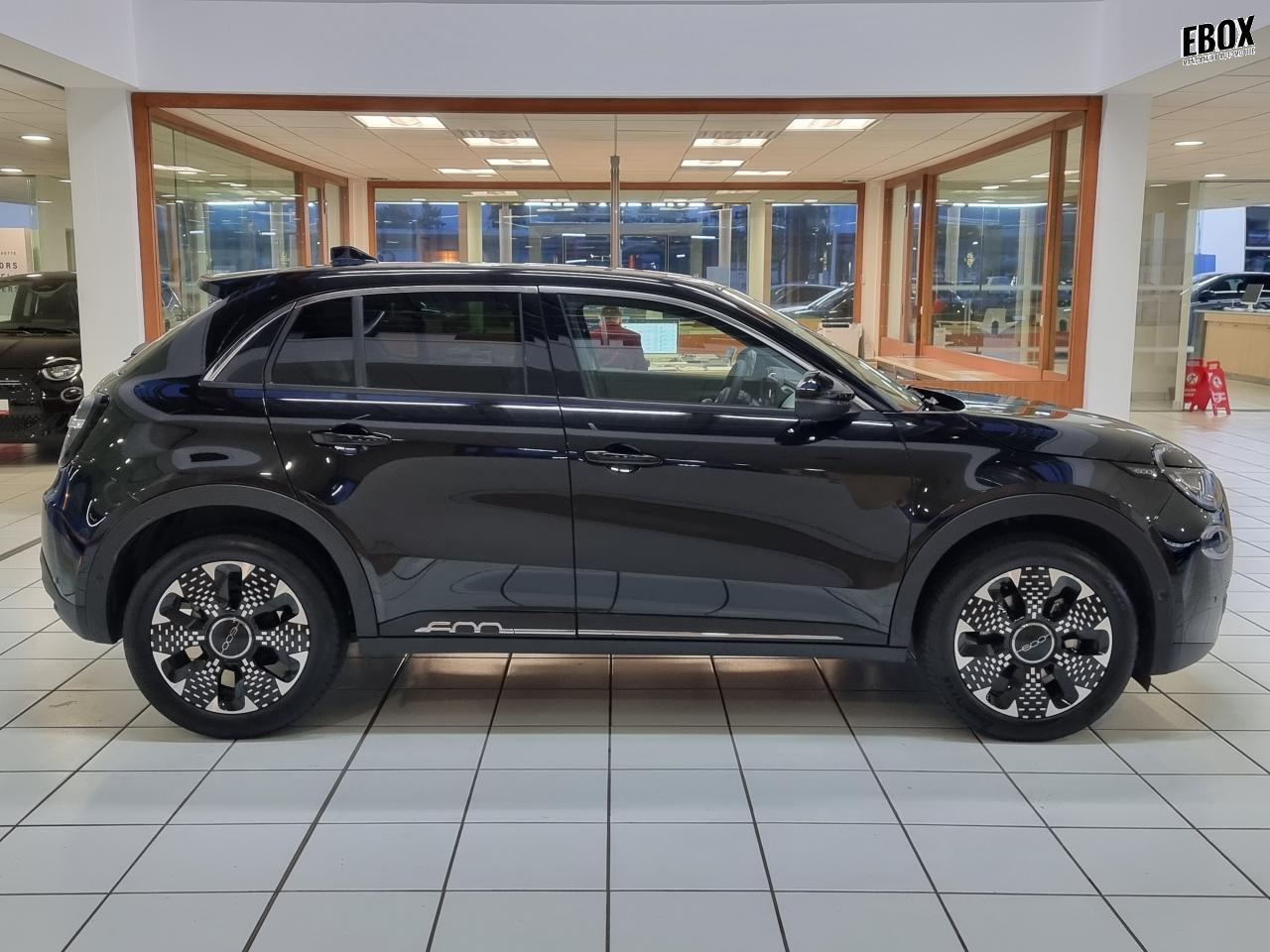 0679-0003318_p68 - FIAT - 600 - 2025 - photo 27