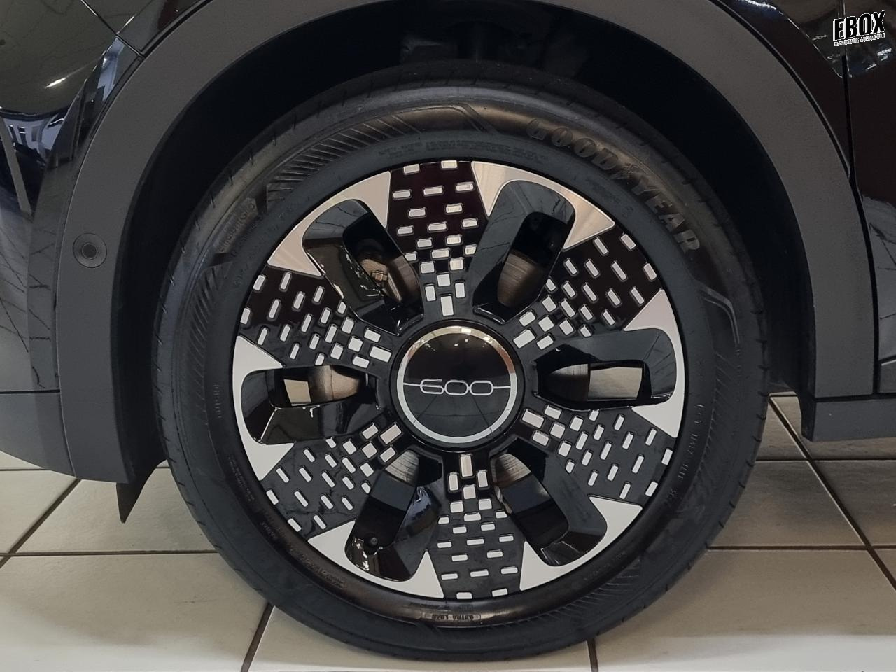 0679-0003318_p68 - FIAT - 600 - 2025 - photo 7