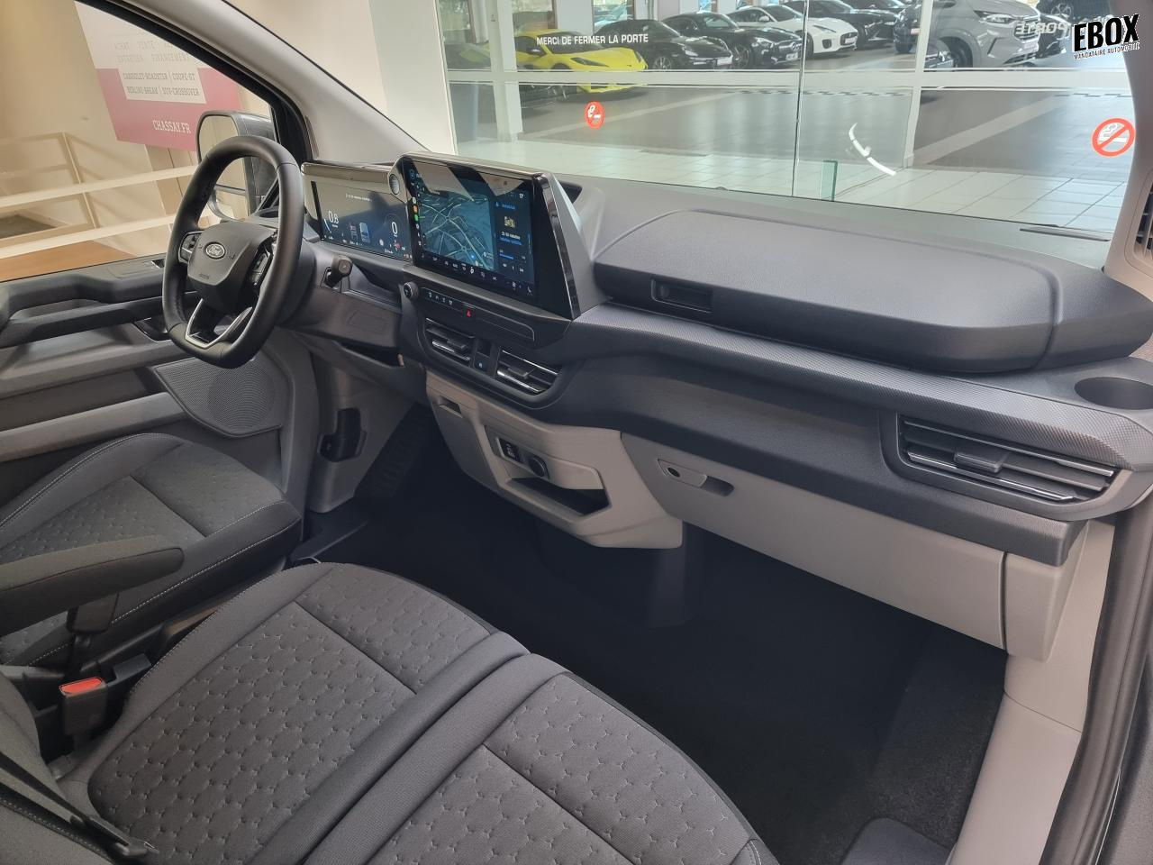 0679-0003328_p68 - FORD - TRANSIT - 2025 - photo 3