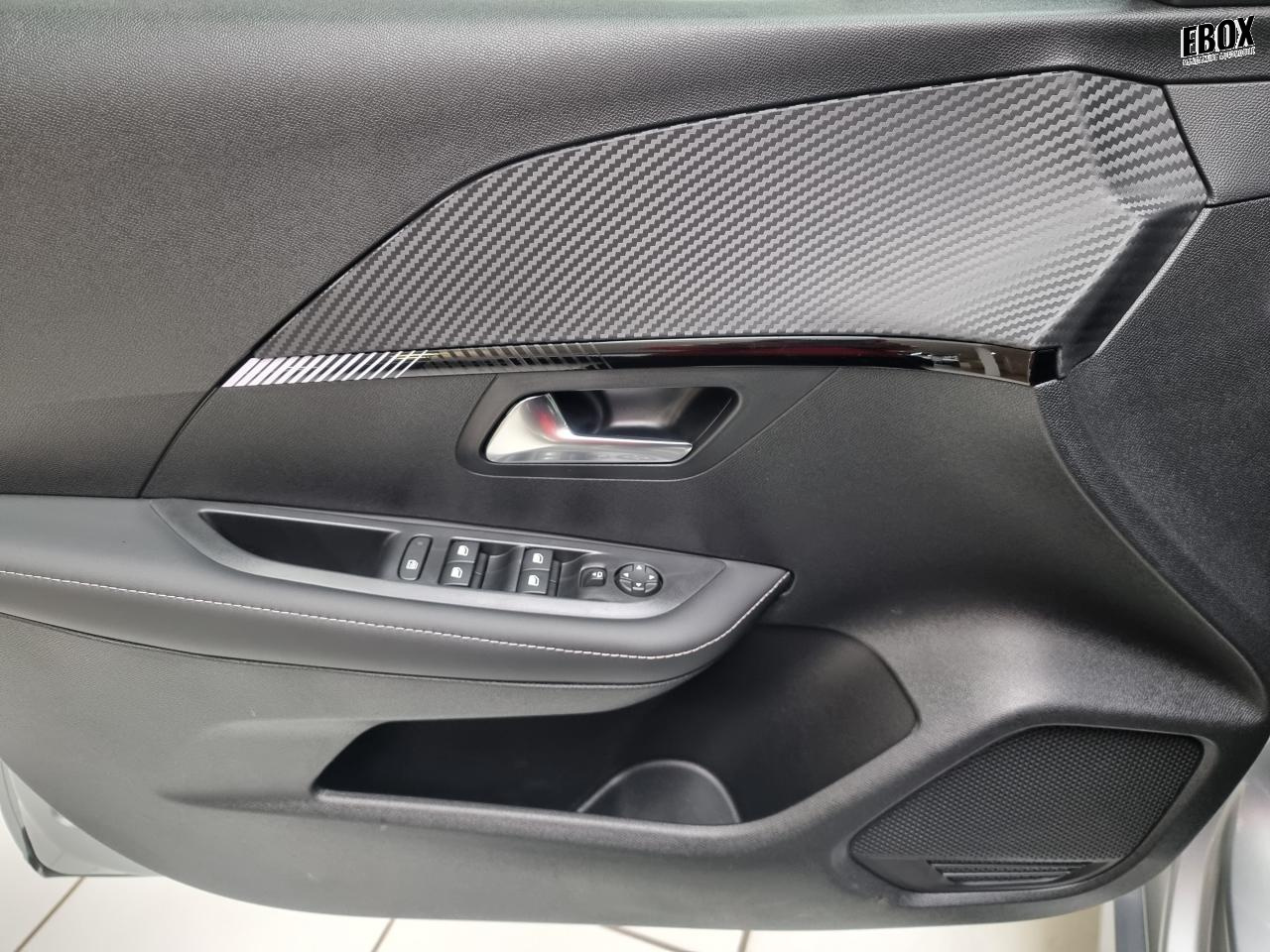 0679-0003329_p68 - PEUGEOT - 208 - 2026 - photo 15