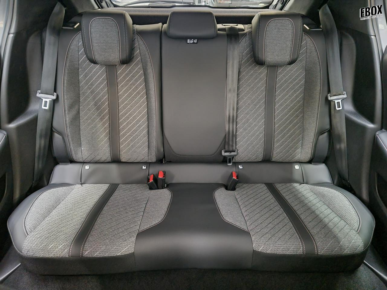 0679-0003329_p68 - PEUGEOT - 208 - 2026 - photo 11