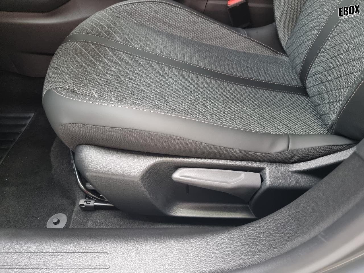 0679-0003334_p68 - PEUGEOT - 208 - 2026 - photo 14