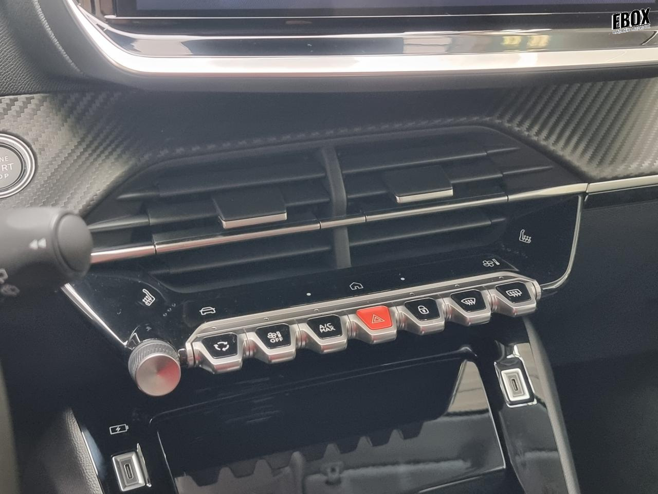 0679-0003334_p68 - PEUGEOT - 208 - 2026 - photo 19