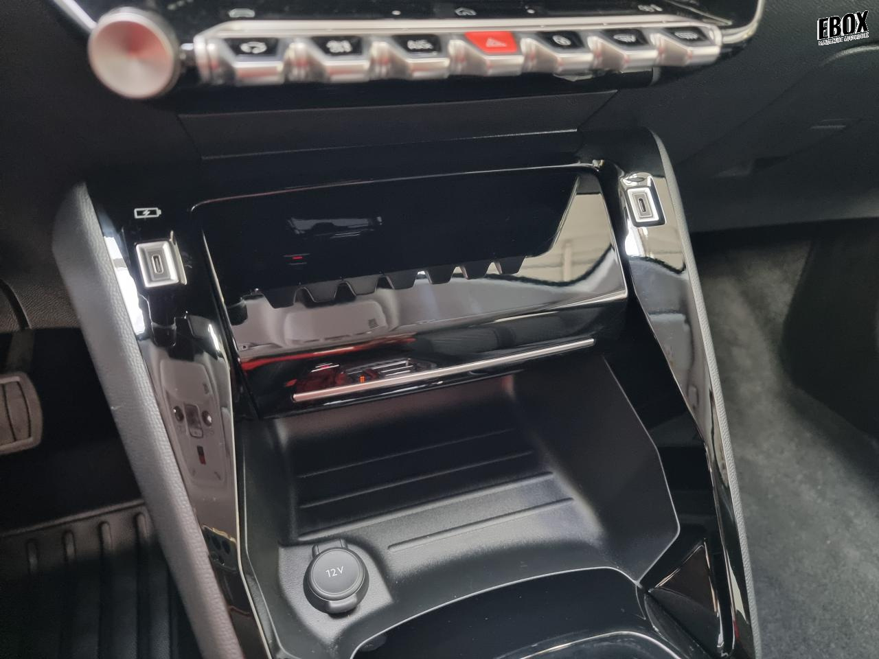 0679-0003337_p68 - PEUGEOT - 208 - 2026 - photo 17