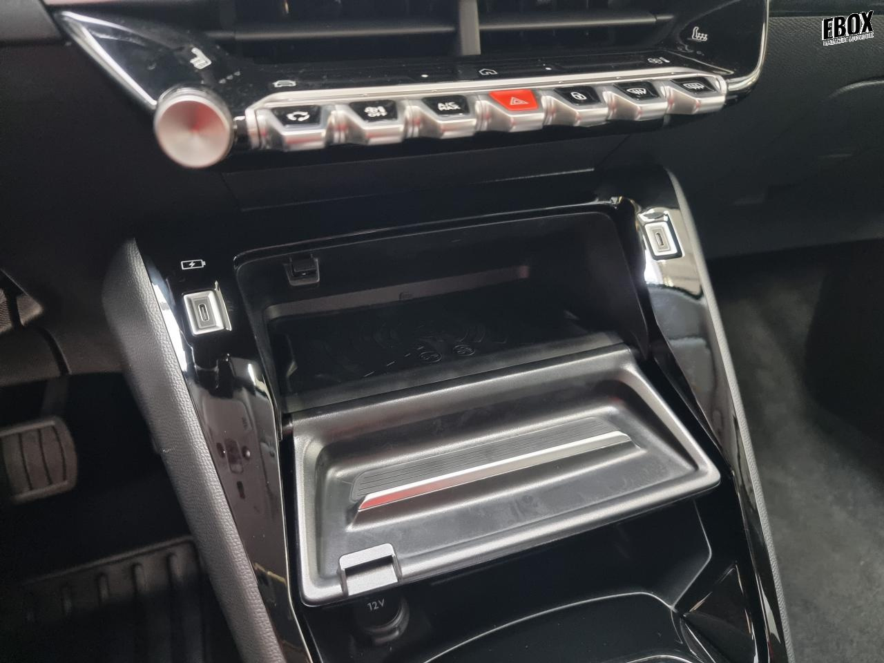 0679-0003337_p68 - PEUGEOT - 208 - 2026 - photo 18