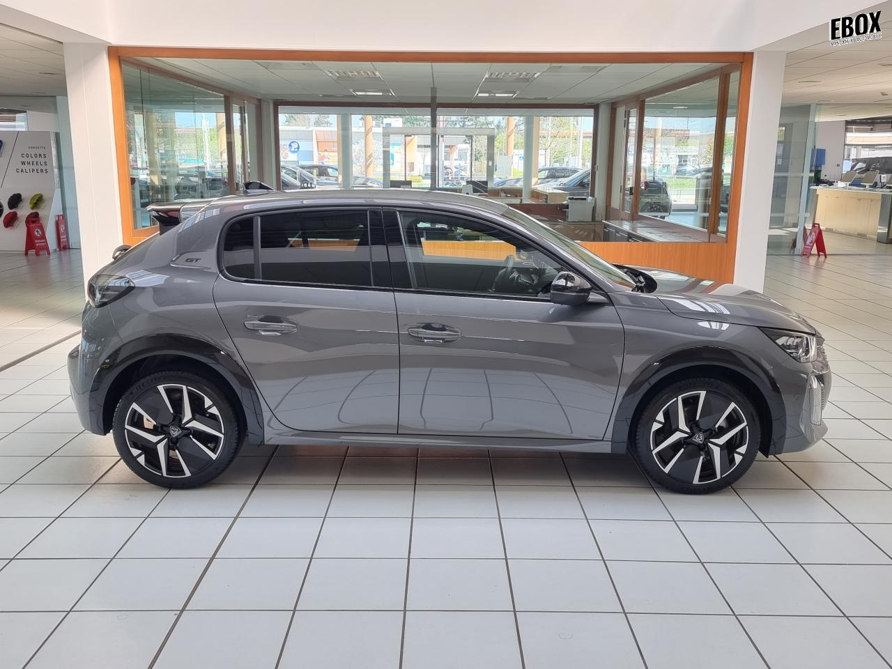 0679-0003374_p68 - PEUGEOT - 208 - 2025 - photo 28