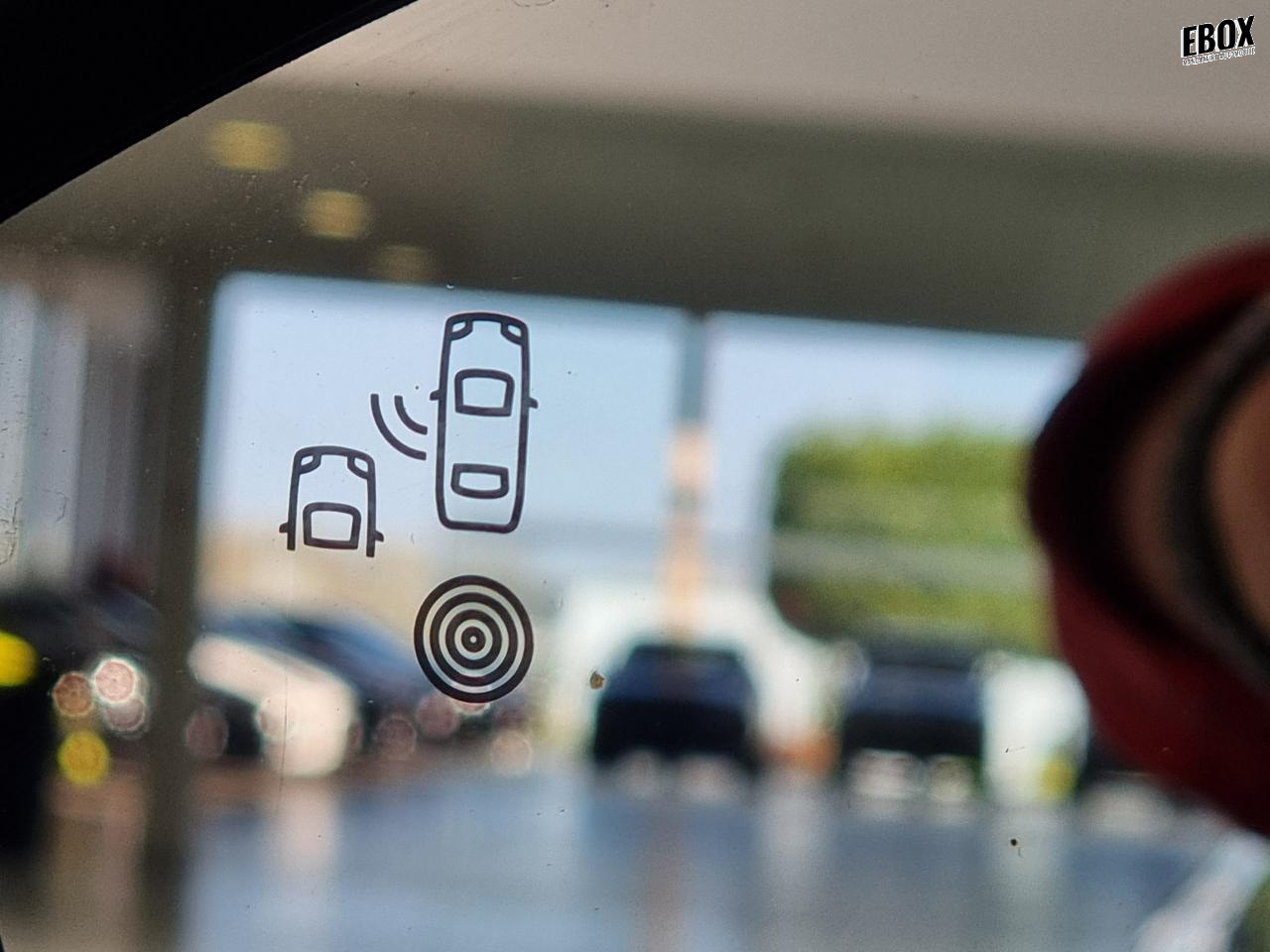 0679-0003374_p68 - PEUGEOT - 208 - 2025 - photo 25