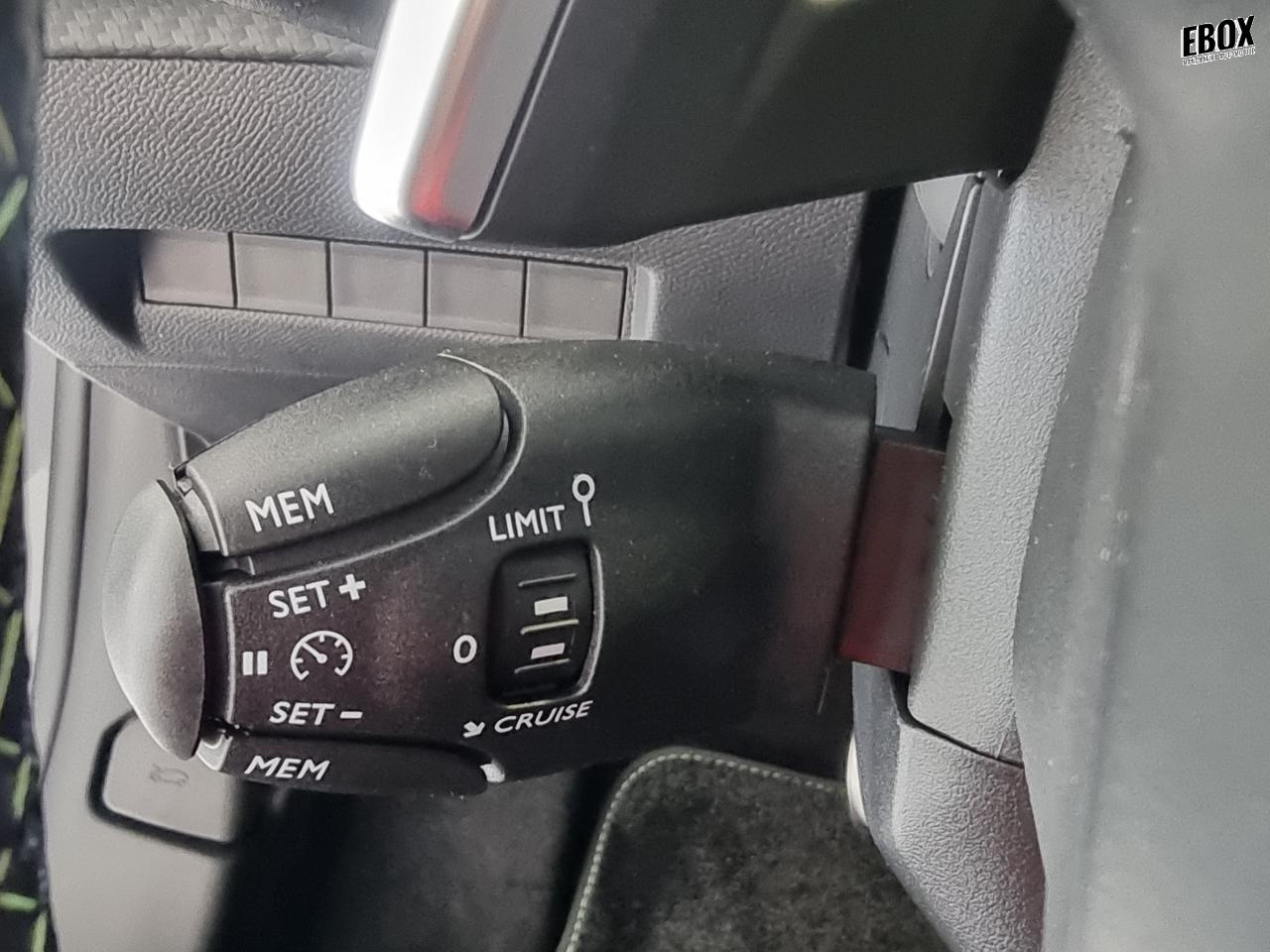 0679-0003374_p68 - PEUGEOT - 208 - 2025 - photo 24