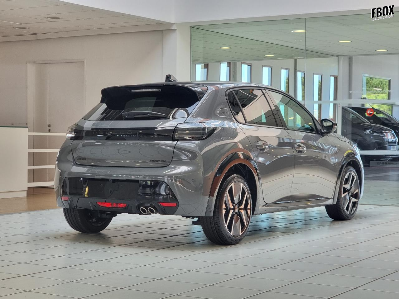 0679-0003374_p68 - PEUGEOT - 208 - 2025 - photo 2