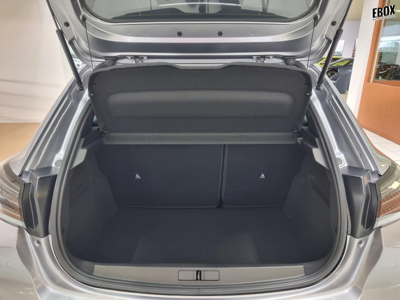 0679-0003378_p68 - PEUGEOT - 208 - 2025 - photo 12