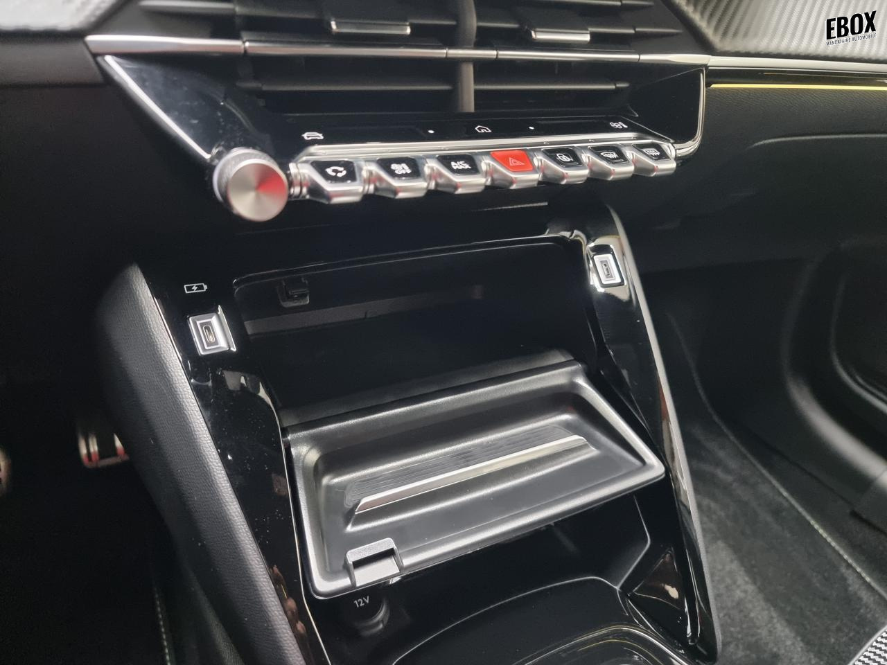 0679-0003378_p68 - PEUGEOT - 208 - 2025 - photo 18