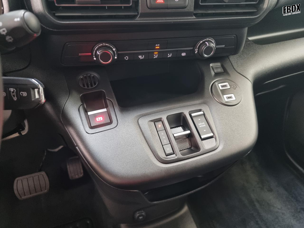 0679-0003380_p68 - CITROEN - BERLINGO - 2025 - photo 20