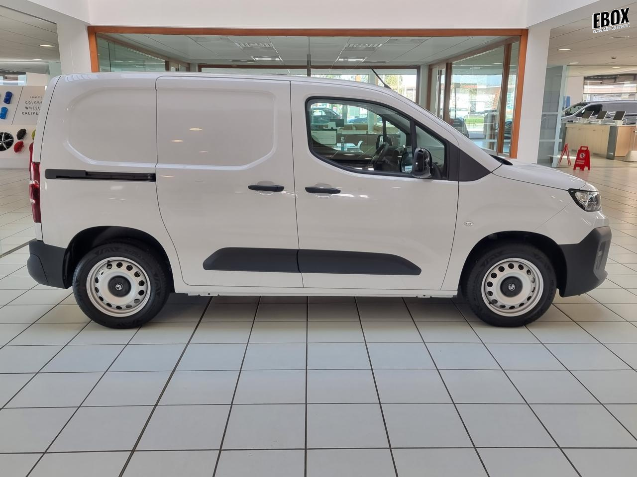 0679-0003381_p68 - CITROEN - BERLINGO - 2025 - photo 26