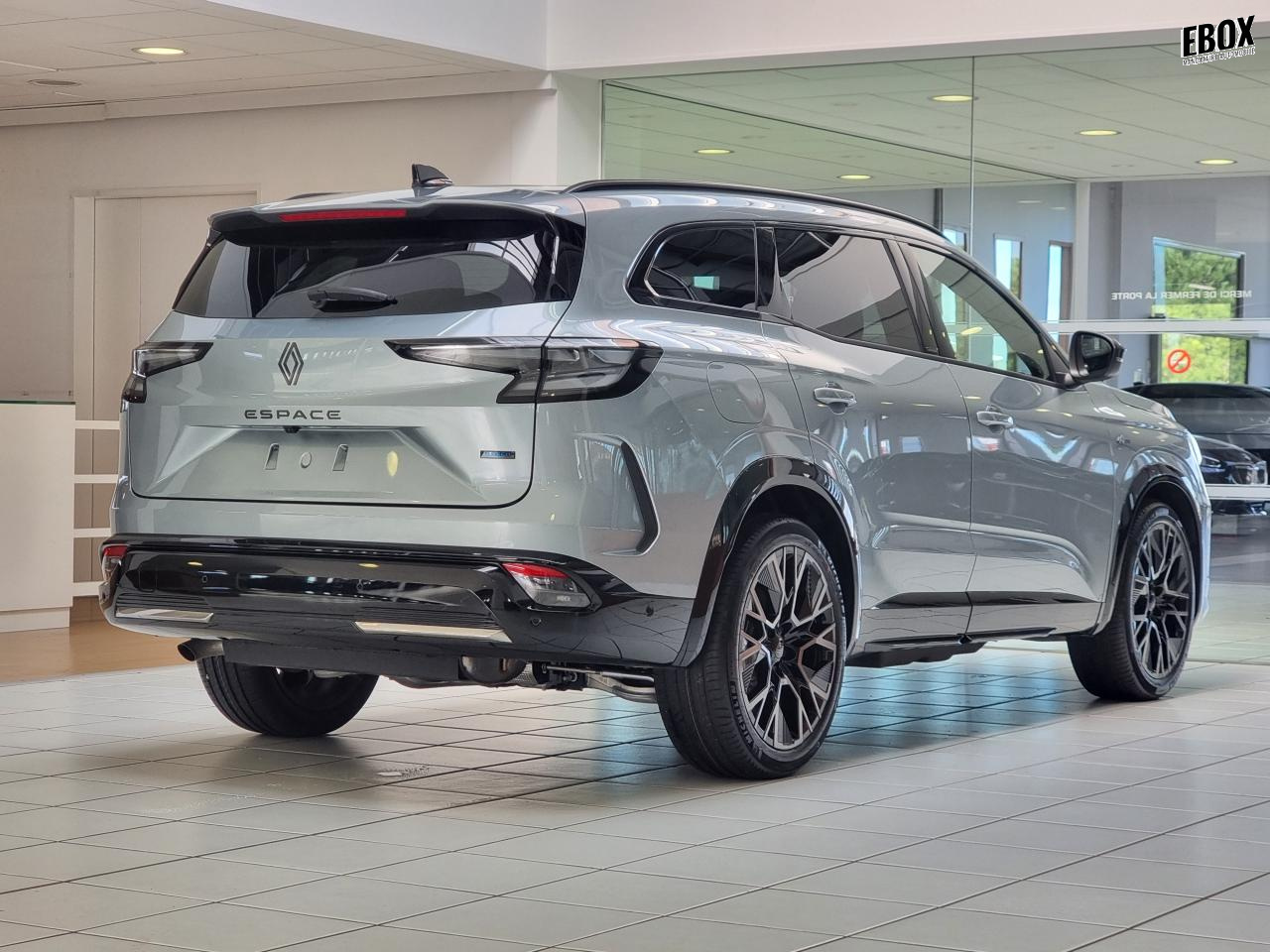 0679-0003460_p68 - RENAULT - ESPACE - 2025 - photo 2