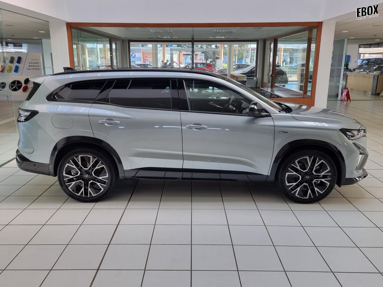 0679-0003460_p68 - RENAULT - ESPACE - 2025 - photo 29