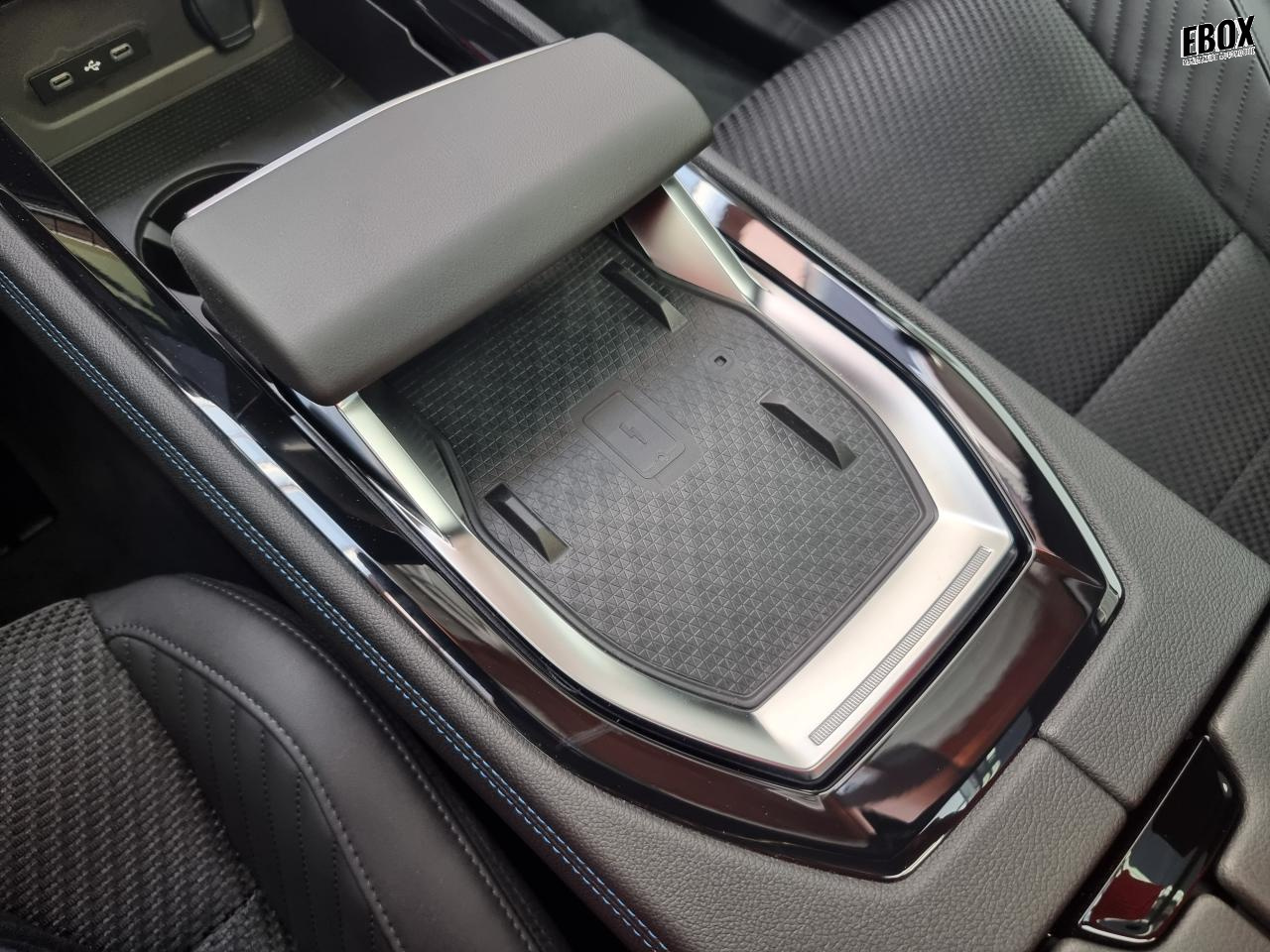 0679-0003460_p68 - RENAULT - ESPACE - 2025 - photo 19