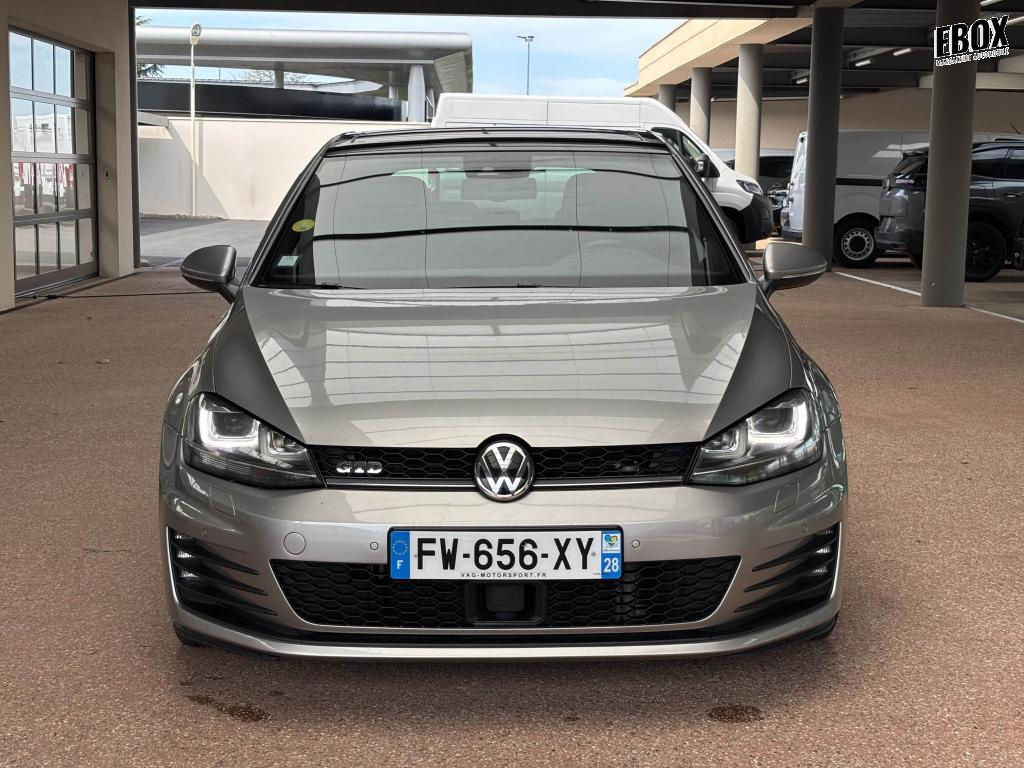 0679-0003483_p68 - VOLKSWAGEN - GOLF - 2015 - photo 8