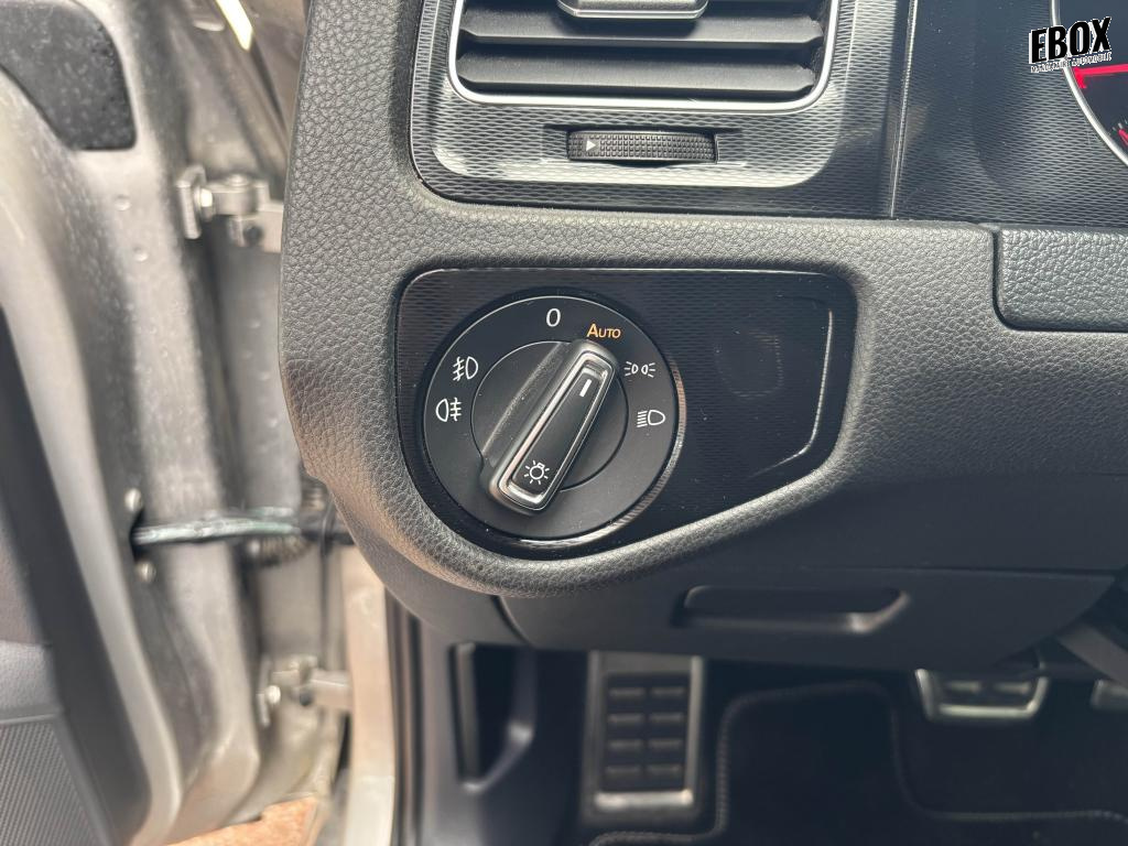 0679-0003483_p68 - VOLKSWAGEN - GOLF - 2015 - photo 14