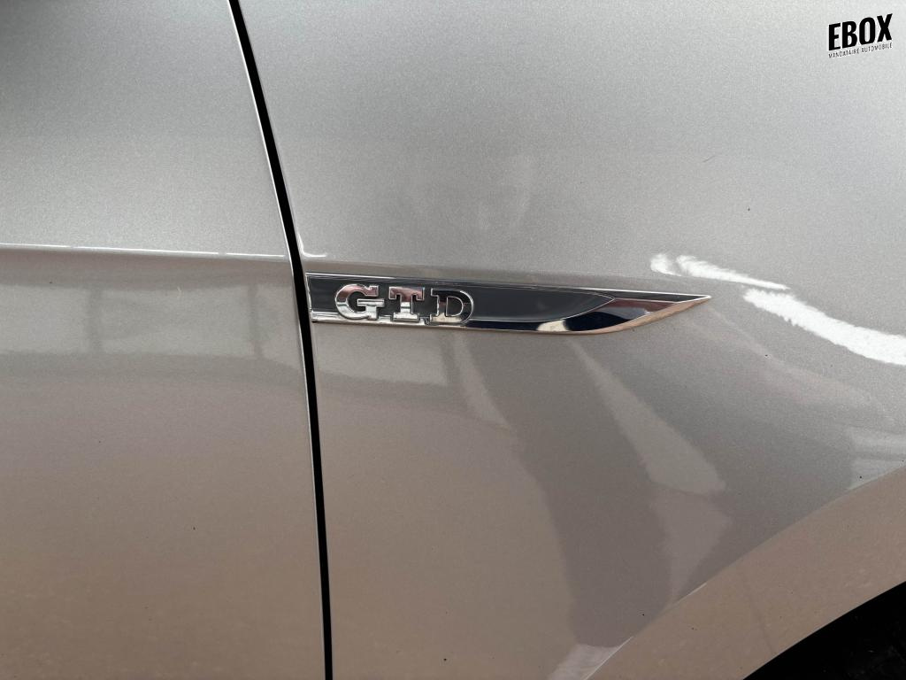 0679-0003483_p68 - VOLKSWAGEN - GOLF - 2015 - photo 23