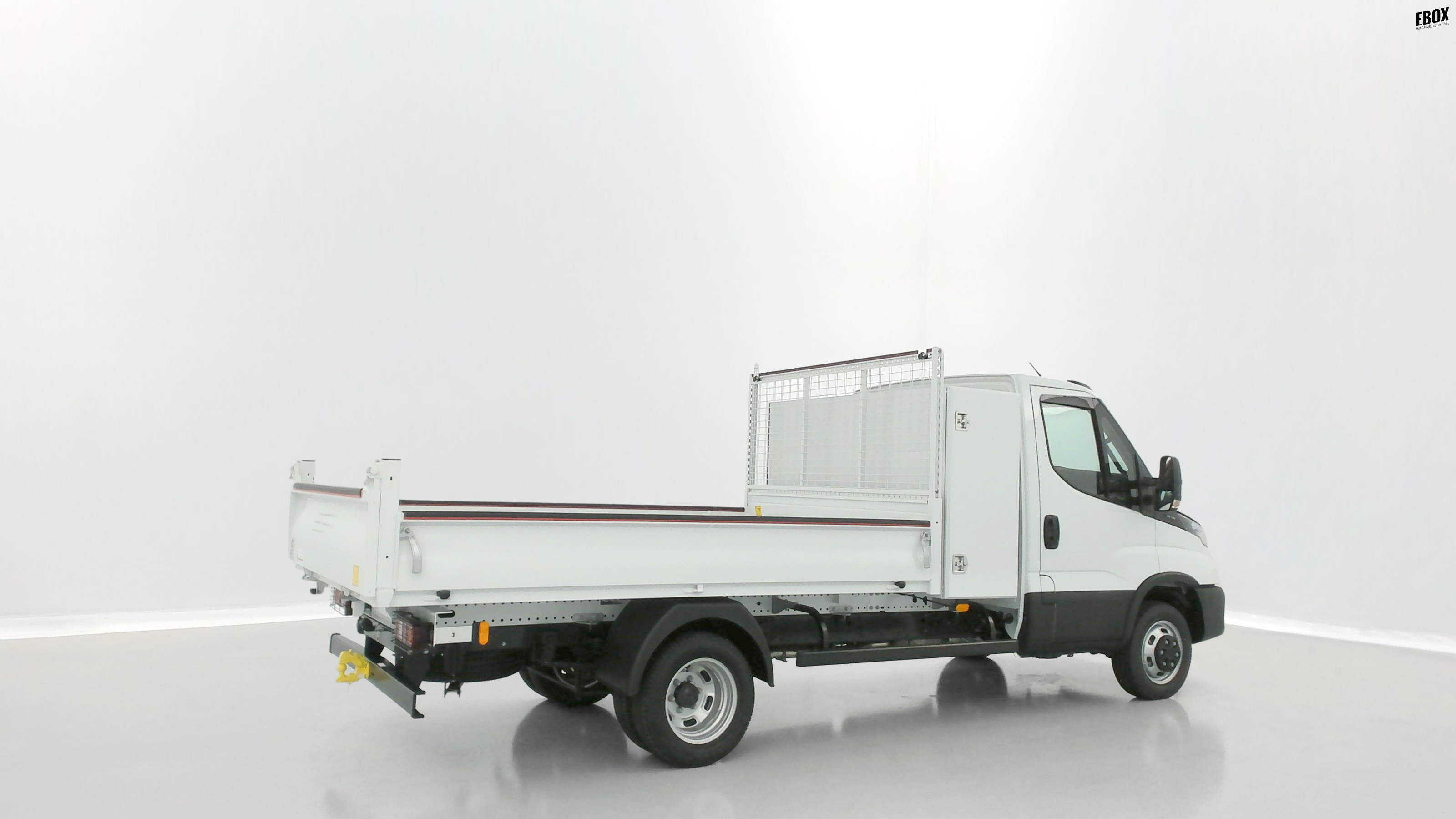 GLI00026435_p53 - IVECO - DAILY - 2026 - photo 23