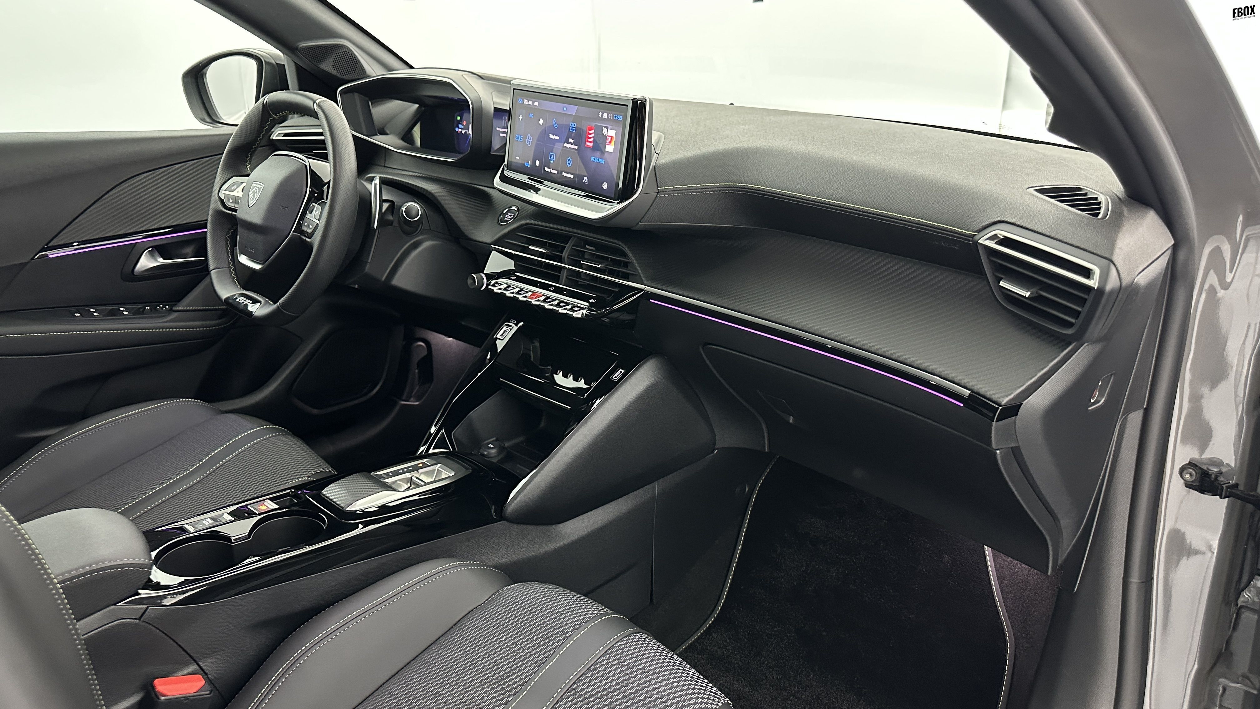 GLI00031956_p53 - PEUGEOT - 208 - 2024 - photo 8