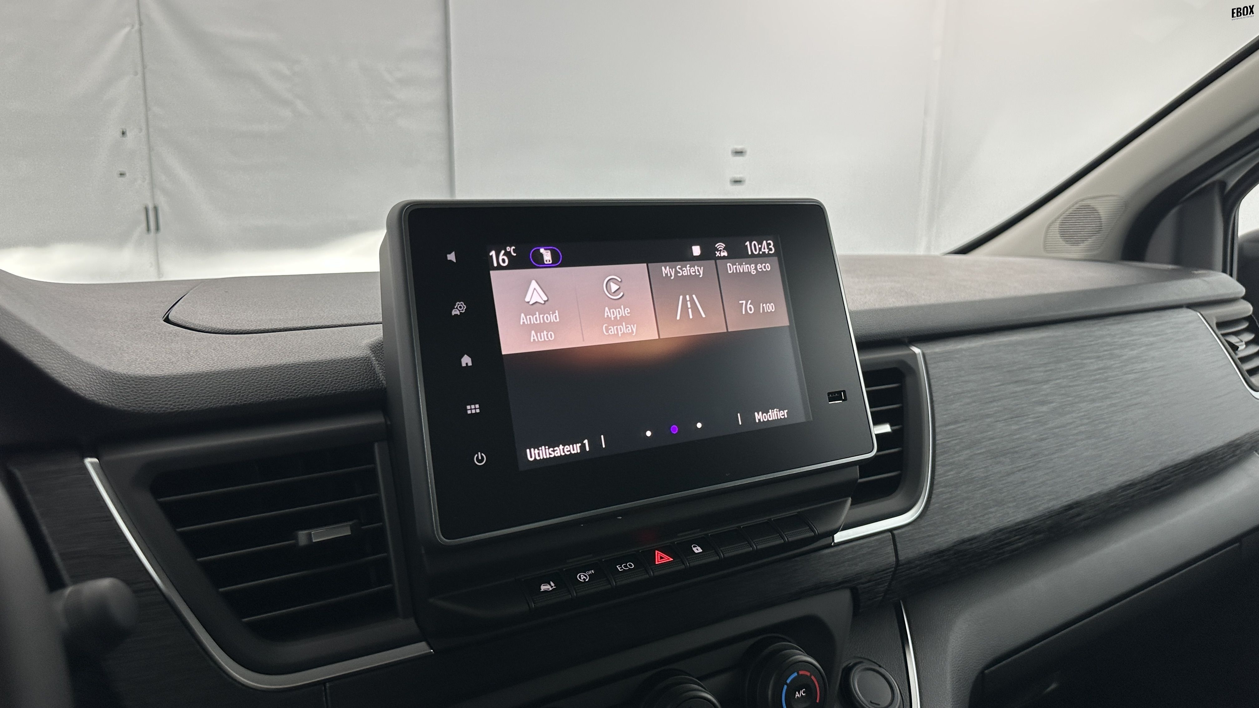 GLI00026544_p53 - RENAULT - TRAFIC - 2025 - photo 13