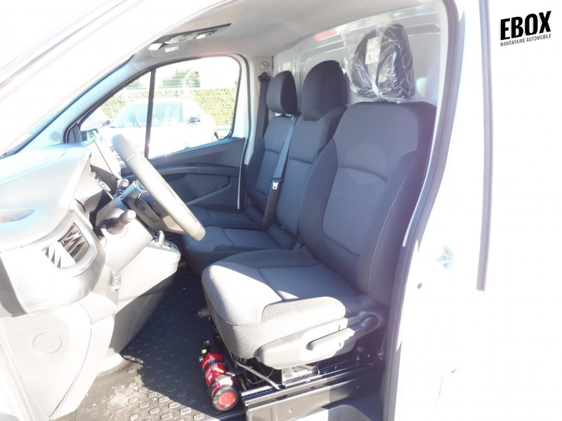 74158_p51 - RENAULT - TRAFIC - 2025 - photo 3