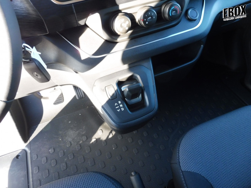 74158_p51 - RENAULT - TRAFIC - 2025 - photo 8