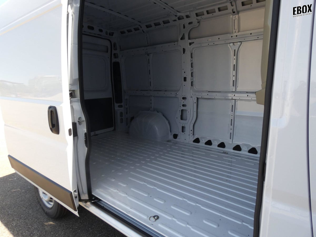 330885_p2 - CITROEN - JUMPER - 2025 - photo 9