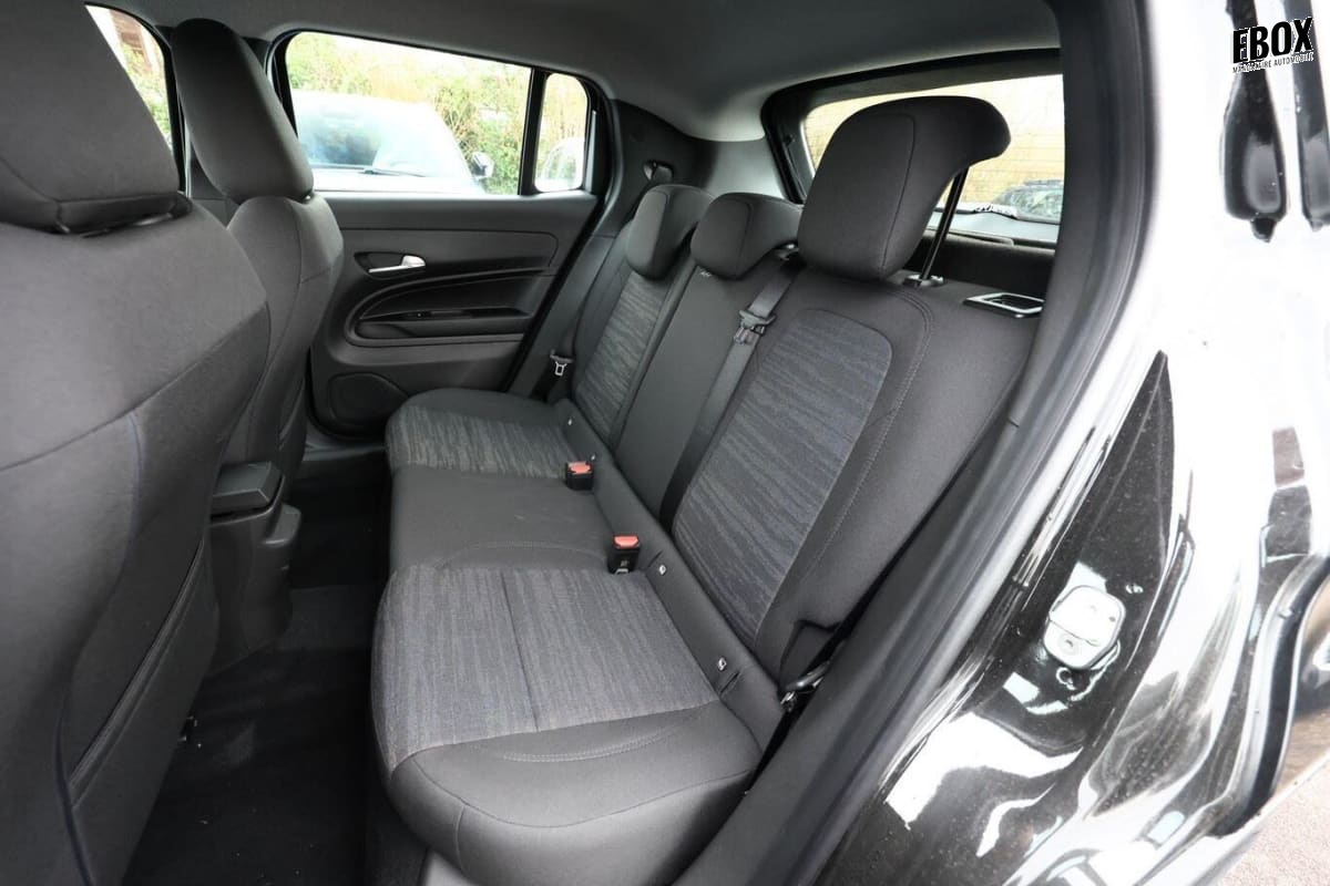 379425_p2 - JEEP - AVENGER - 2026 - photo 10