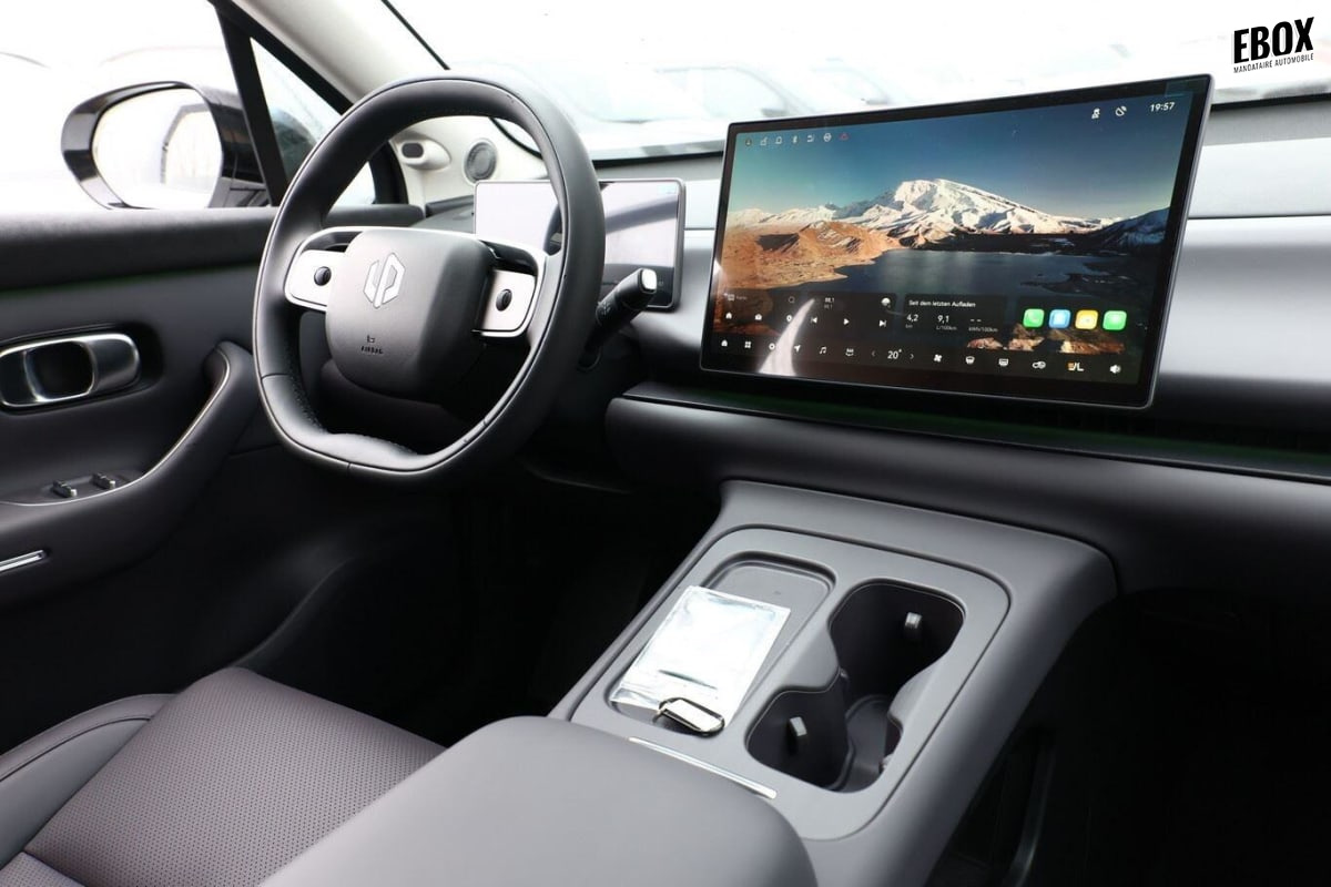 375919_p2 - LEAPMOTOR - C10 - 2026 - photo 8