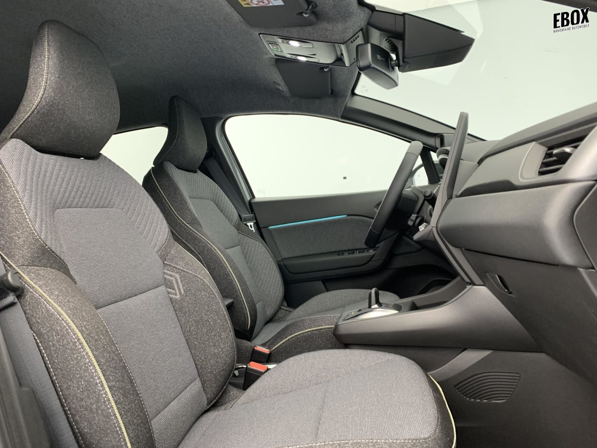 386022_p2 - RENAULT - CAPTUR - 2026 - photo 9