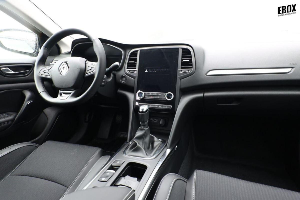 360356_p2 - RENAULT - MEGANE - 2026 - photo 8