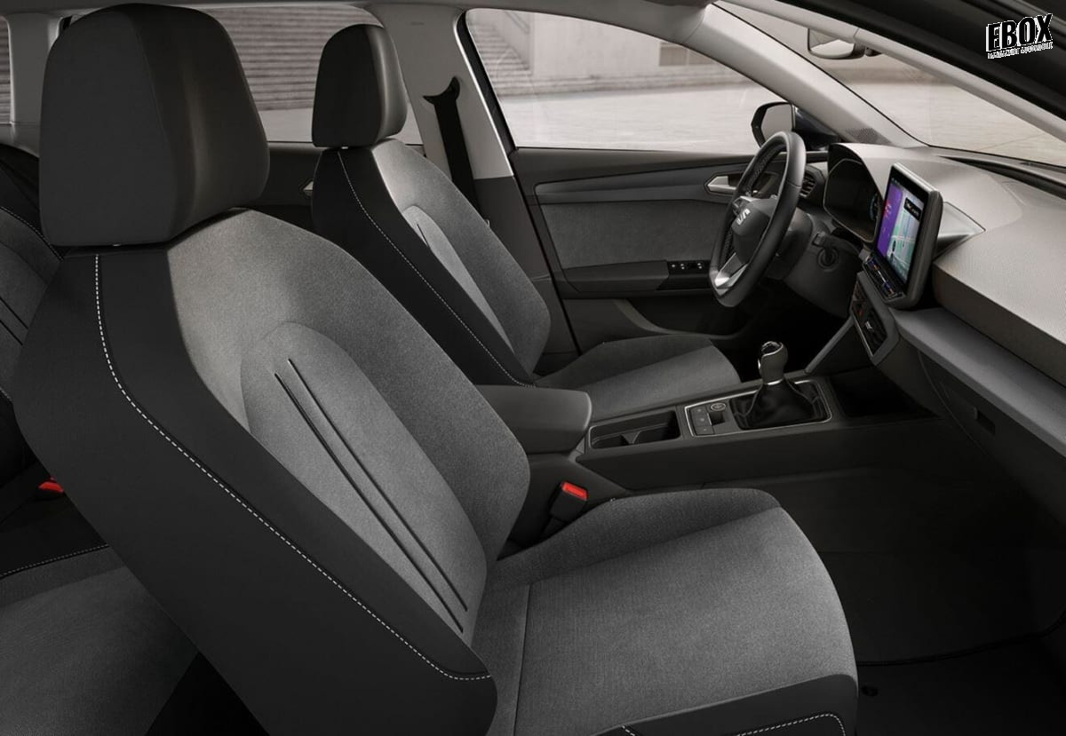 380831_p2 - SEAT - LEON - 2026 - photo 2