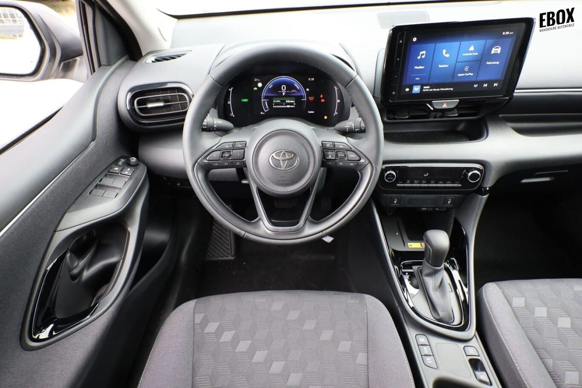 385933_p2 - TOYOTA - YARIS - 2026 - photo 7