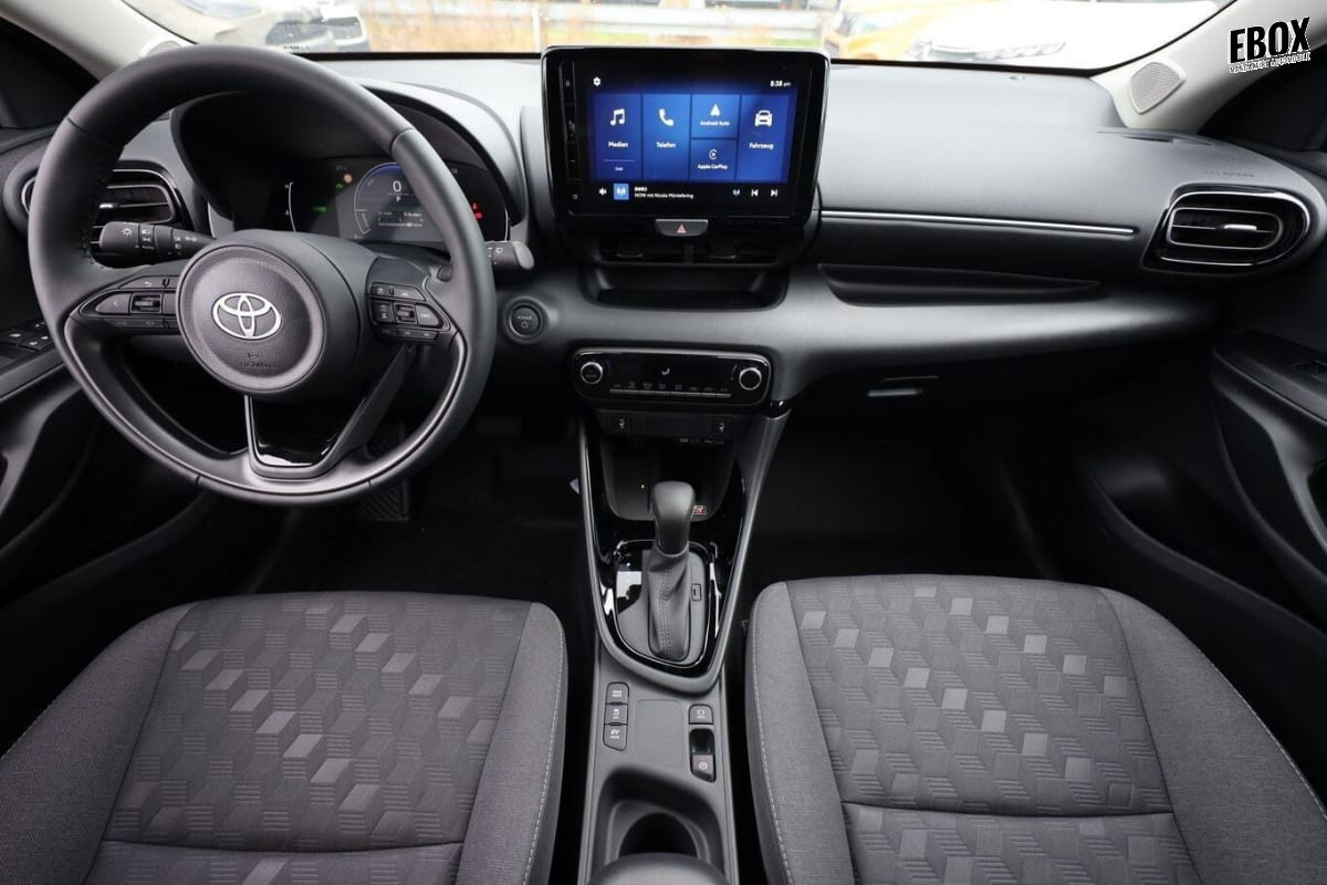 385933_p2 - TOYOTA - YARIS - 2026 - photo 8