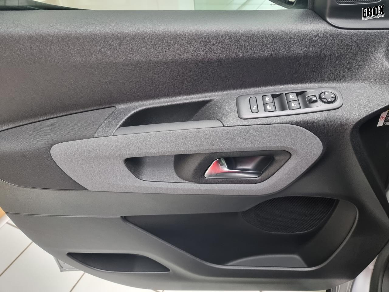 0679-0003354_p68 - PEUGEOT - RIFTER - 2026 - photo 15
