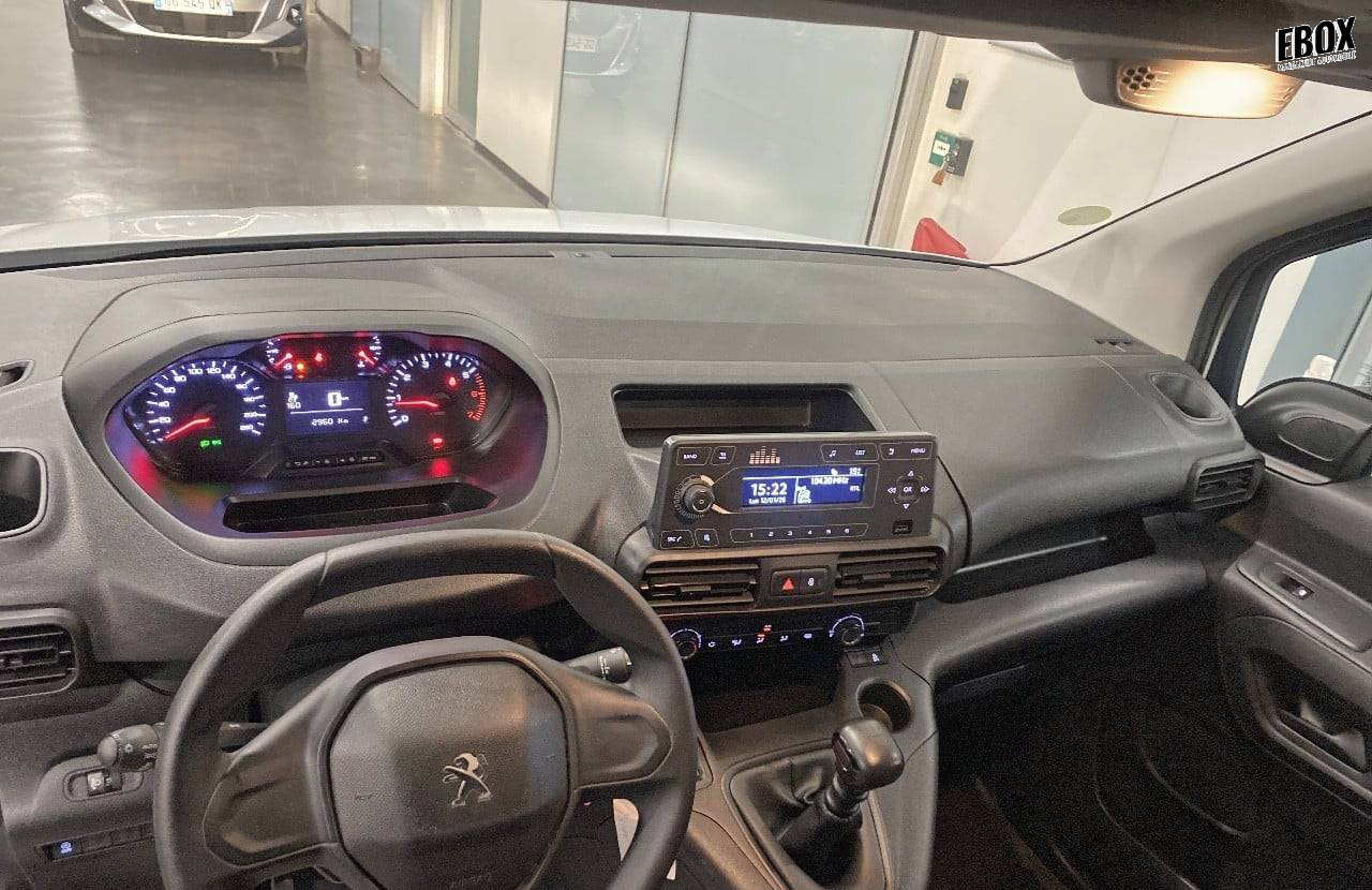 227218_p28 - PEUGEOT - PARTNER - 2022 - photo 6