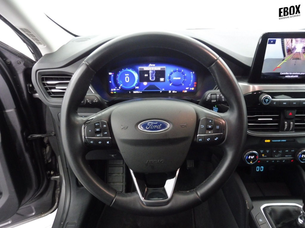 73058_p51 - FORD - KUGA - 2022 - photo 17