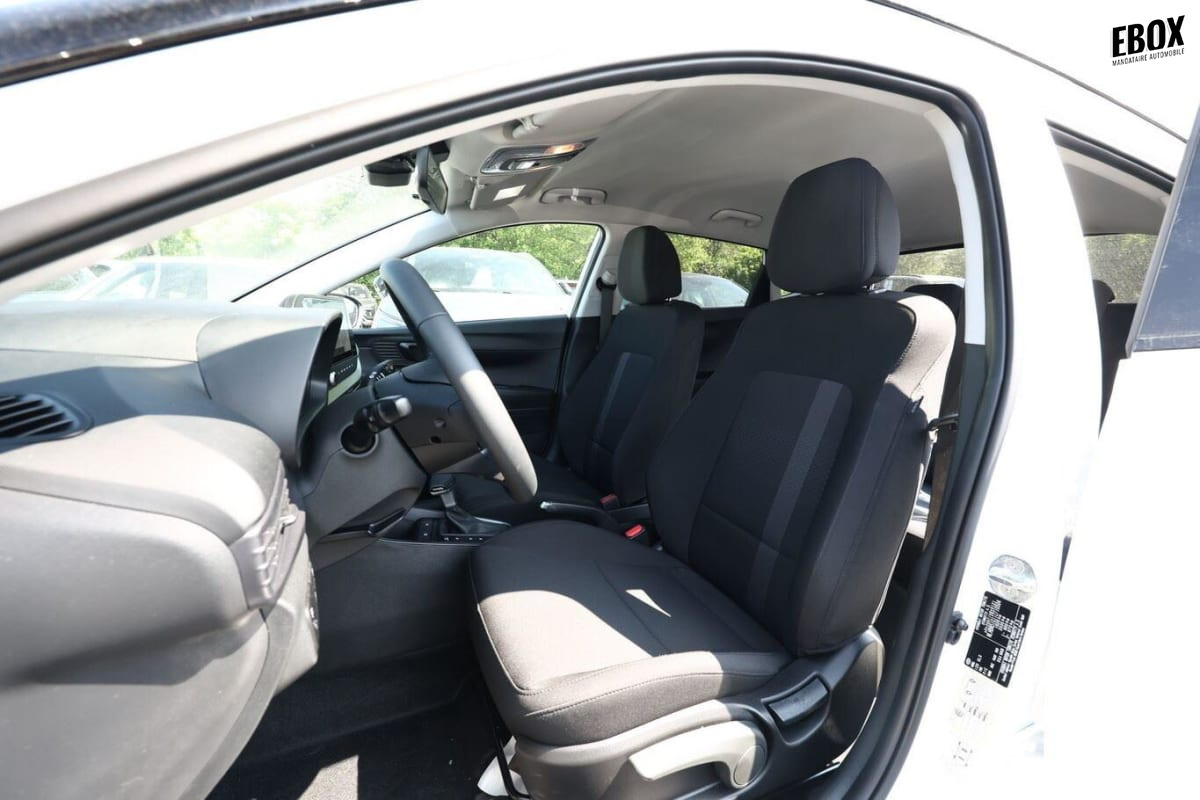 390481_p2 - HYUNDAI - I 20 - 2026 - photo 6