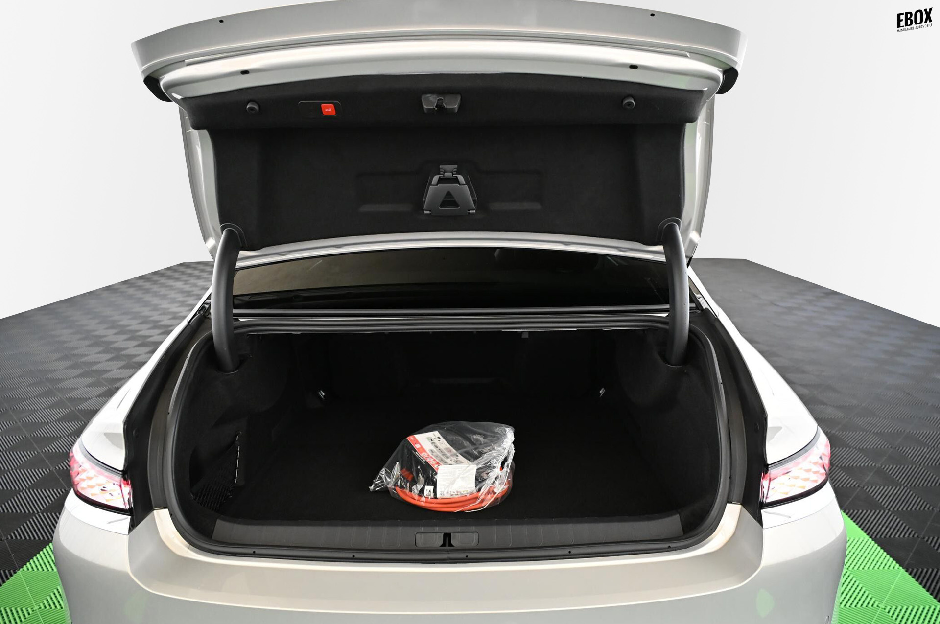 18293_p35 - DS AUTOMOBILES - DS9 - 2023 - photo 40