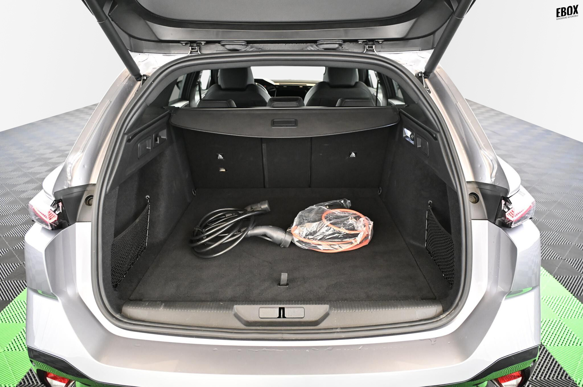 18606_p35 - PEUGEOT - 308 - 2024 - photo 40