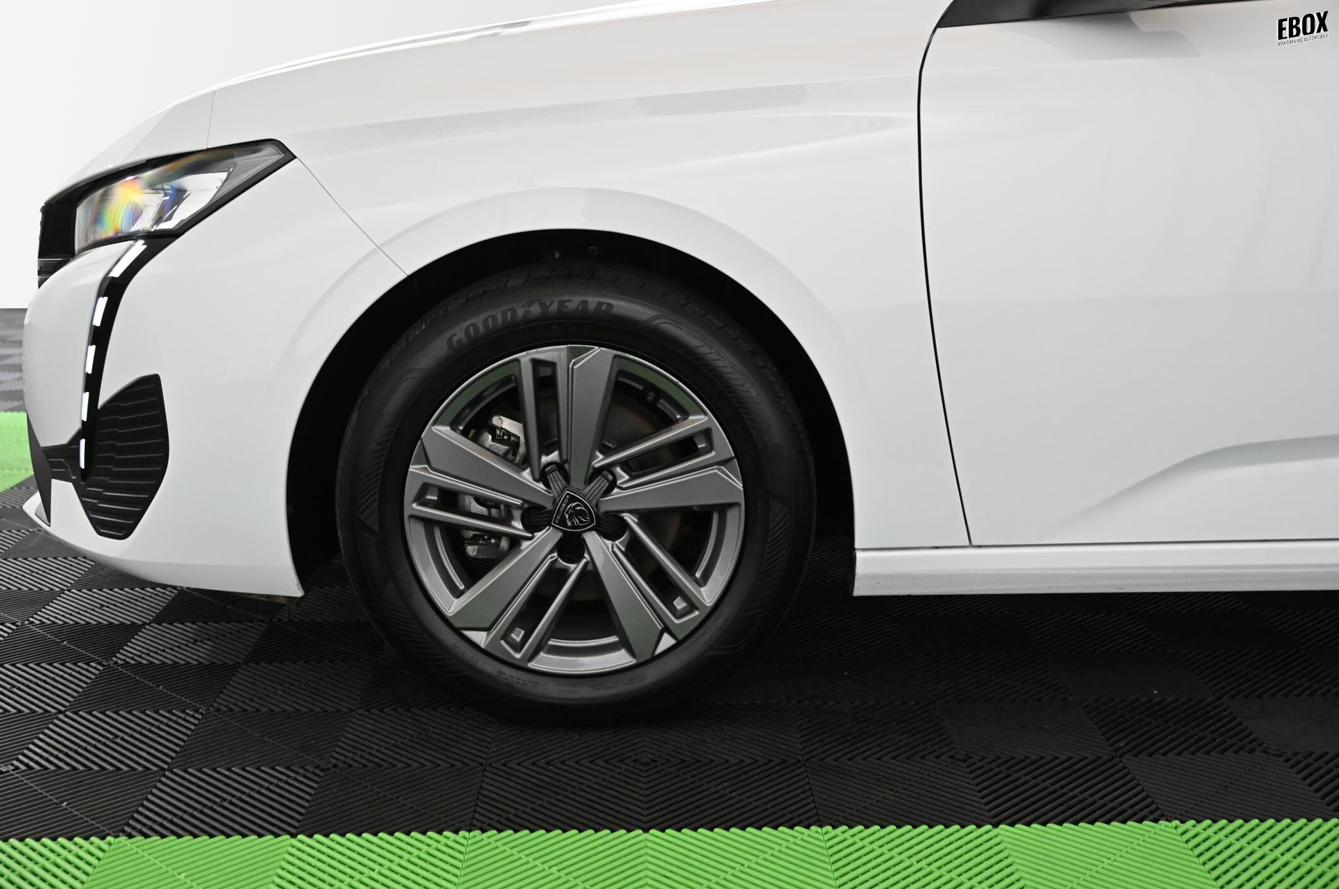 18699_p35 - PEUGEOT - 308 - 2024 - photo 9