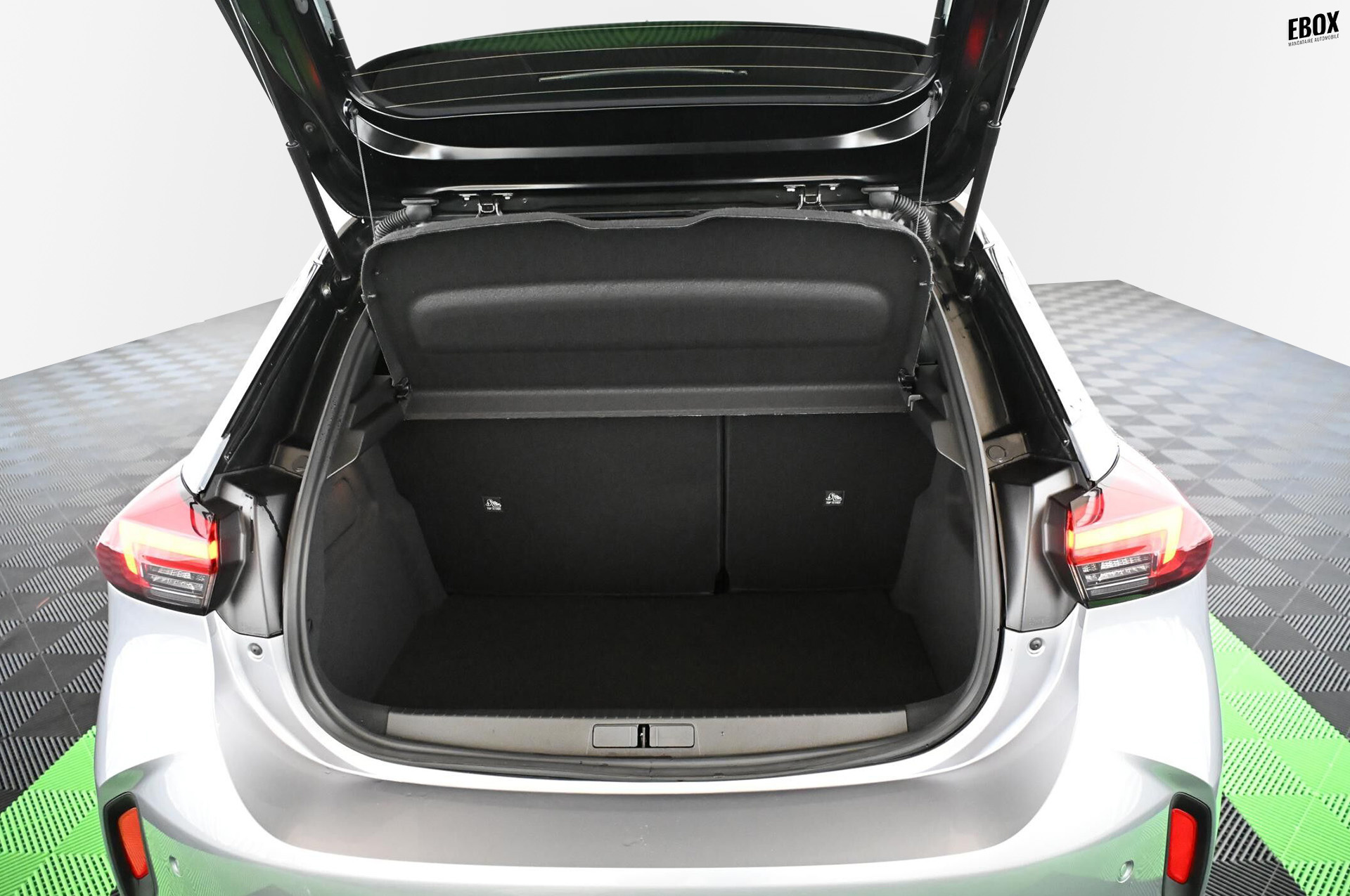 19170_p35 - OPEL - CORSA - 2023 - photo 38