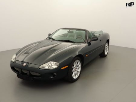O203258_p3 - JAGUAR - XK - 1999