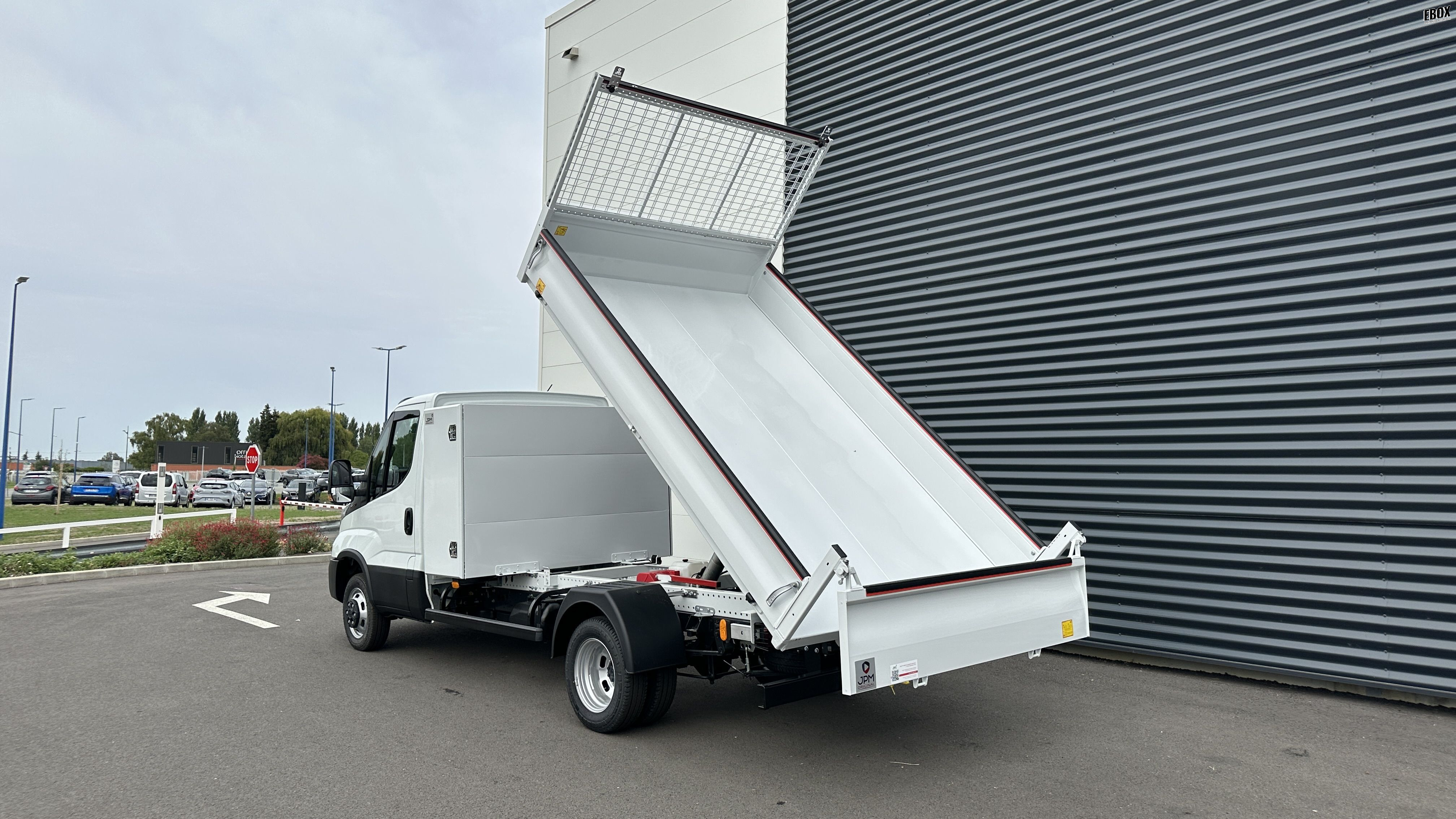 GLI00027614_p53 - IVECO - DAILY - 2026 - photo 12