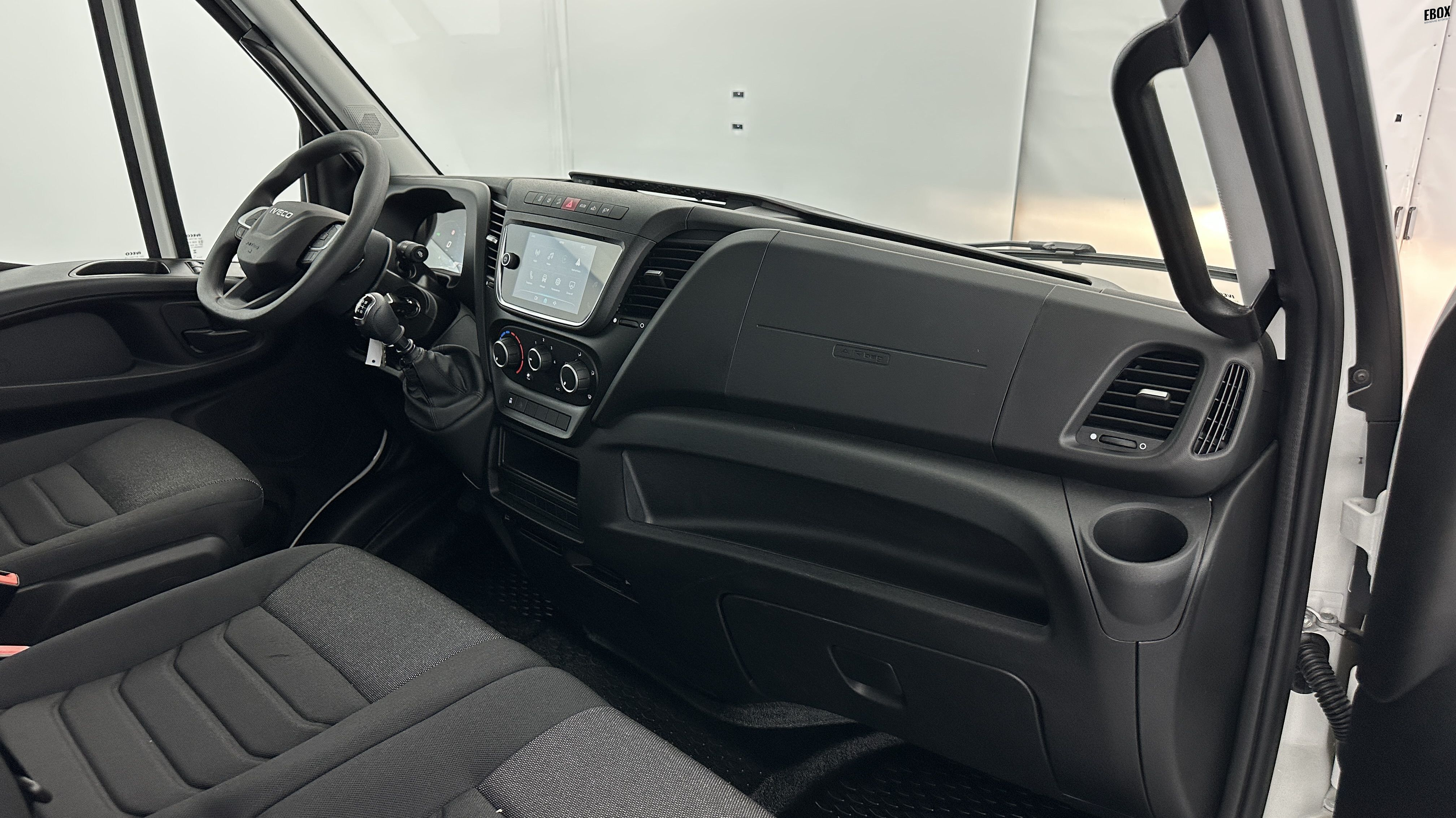 GLI00027612_p53 - IVECO - DAILY - 2026 - photo 7