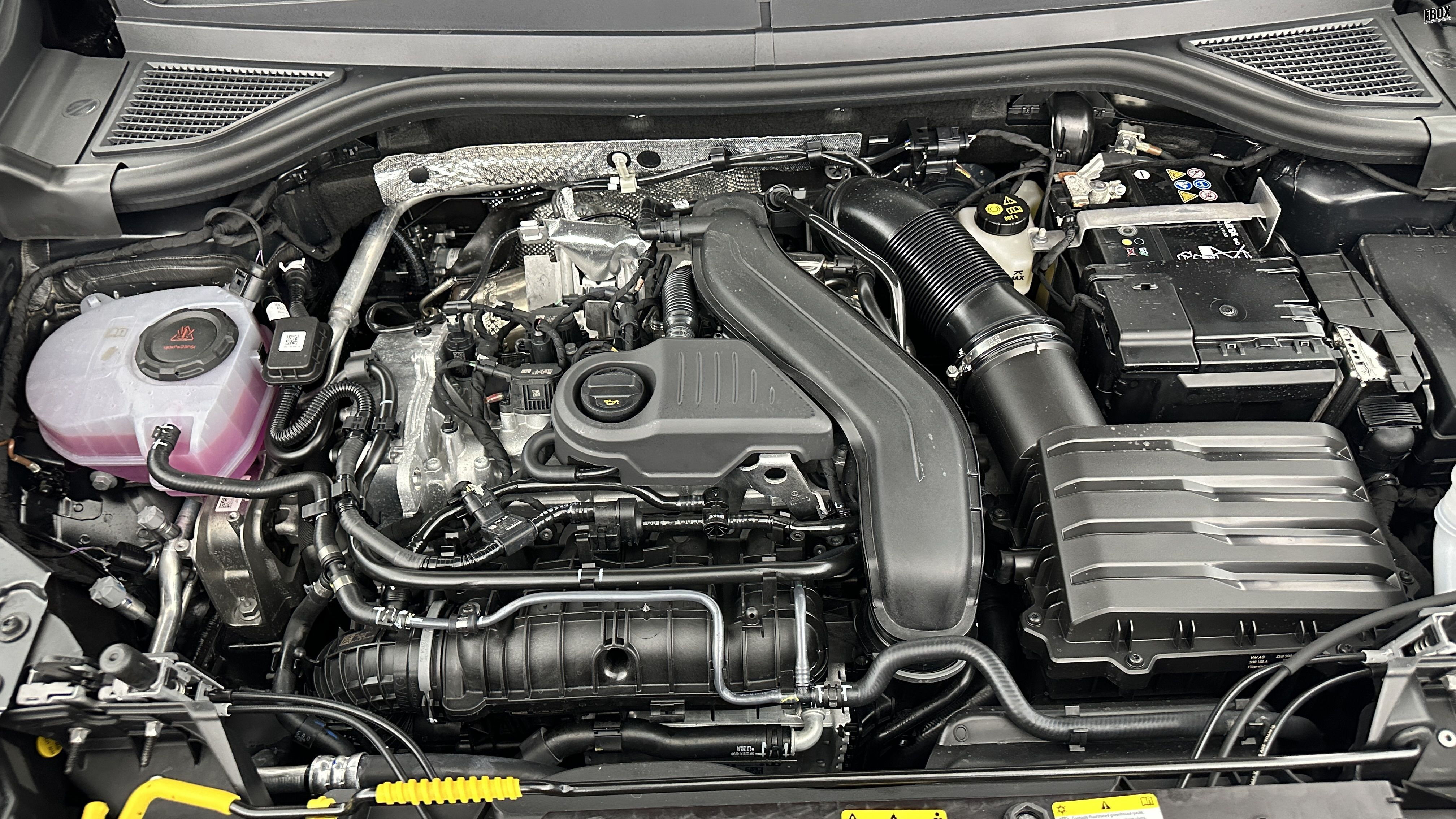 GLI00010012_p53 - VOLKSWAGEN - T ROC - 2026 - photo 11