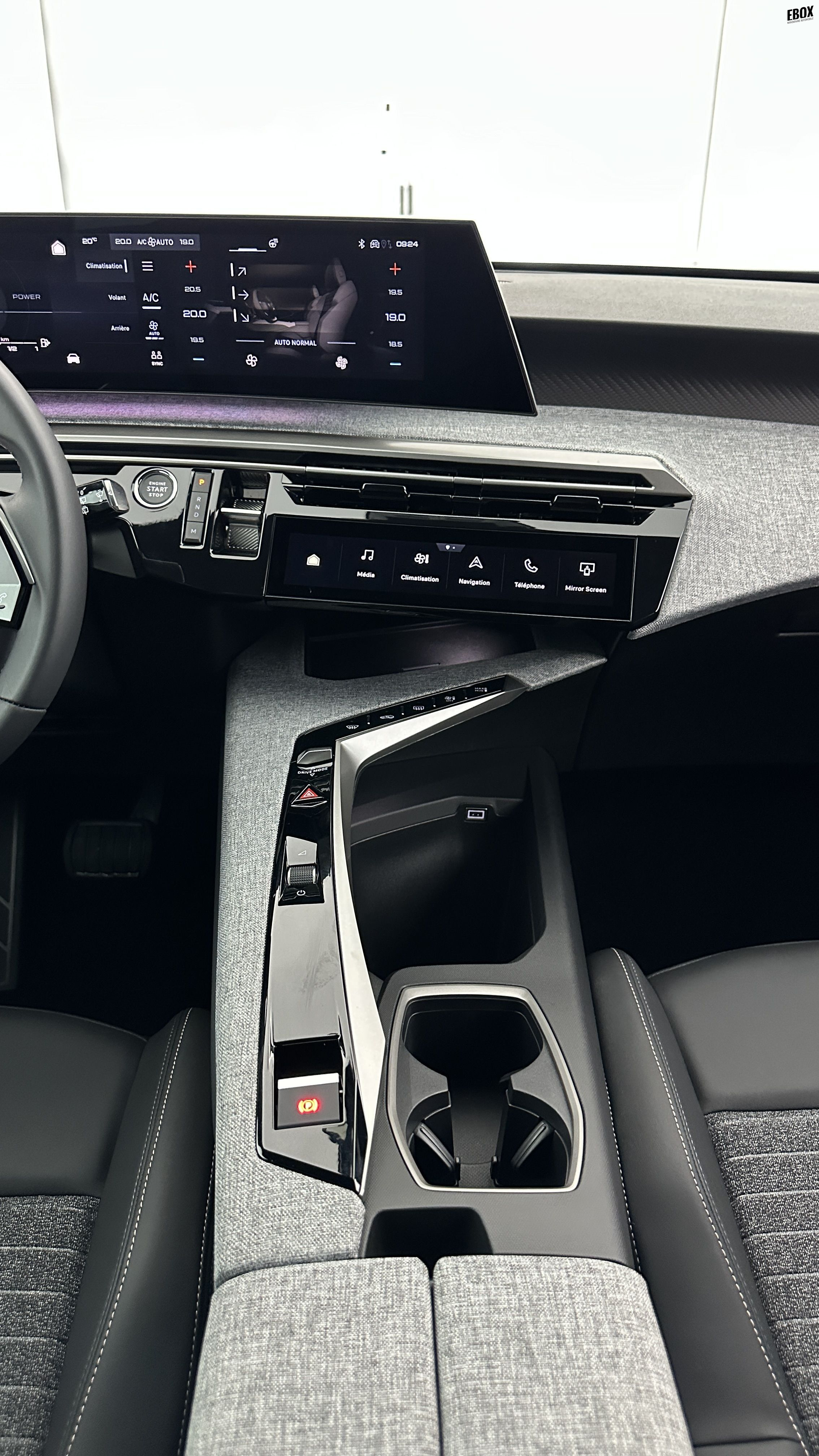 GLI00036204_p53 - PEUGEOT - 5008 - 2025 - photo 17