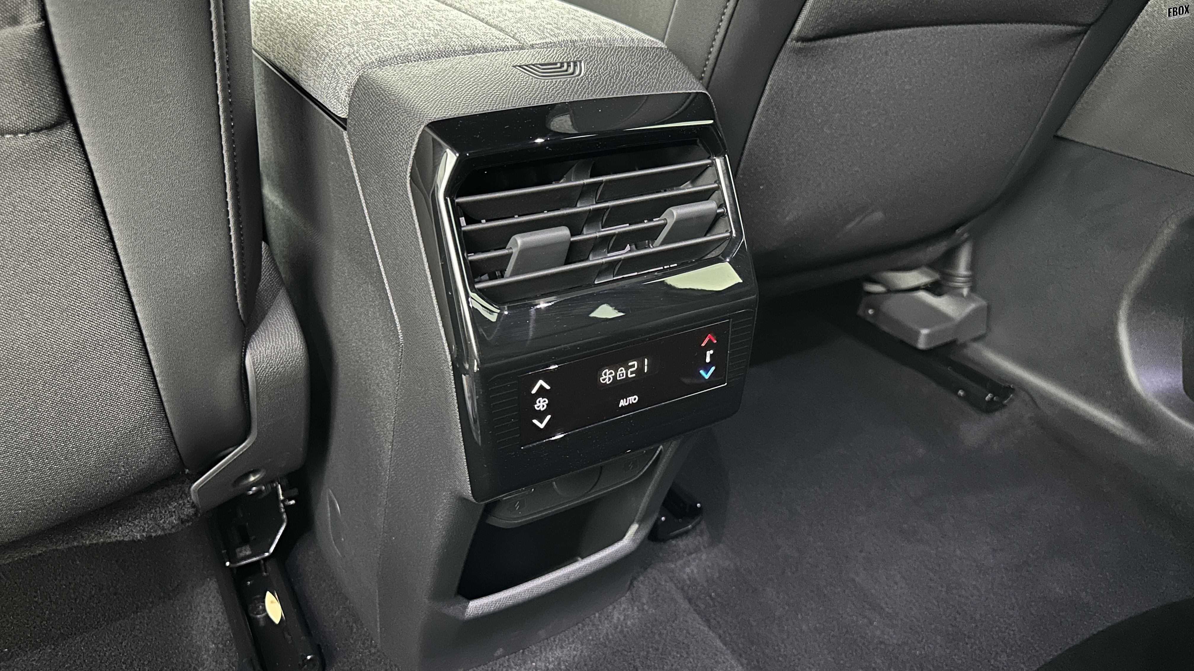 GLI00036207_p53 - PEUGEOT - 5008 - 2025 - photo 26